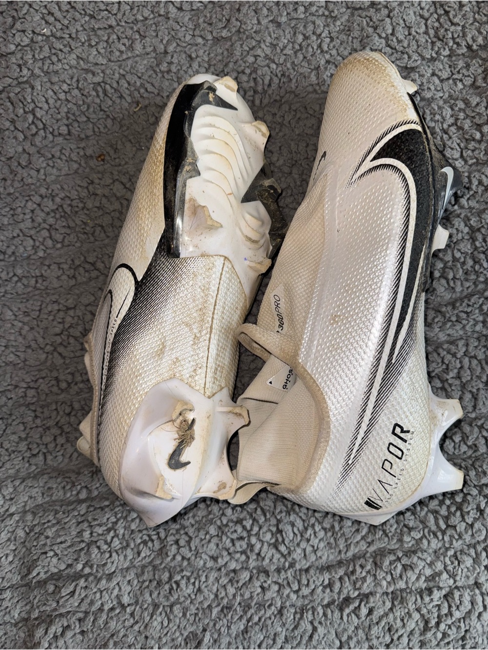 Nike White and Black Slip-On Soccer Cleats - Picture 3 of 4